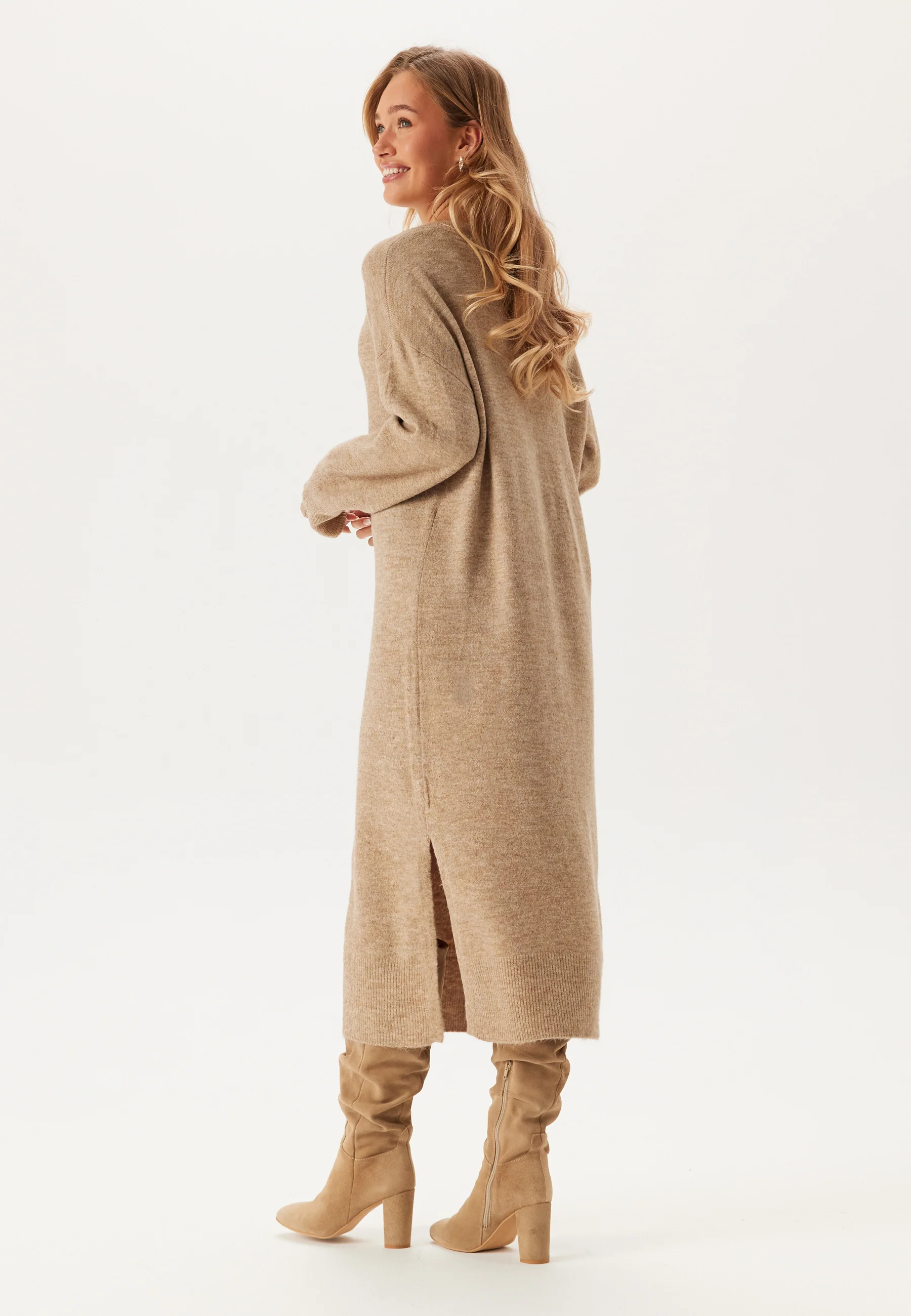 Vmjupiter Ls V-neck Calf Dress - Image 3