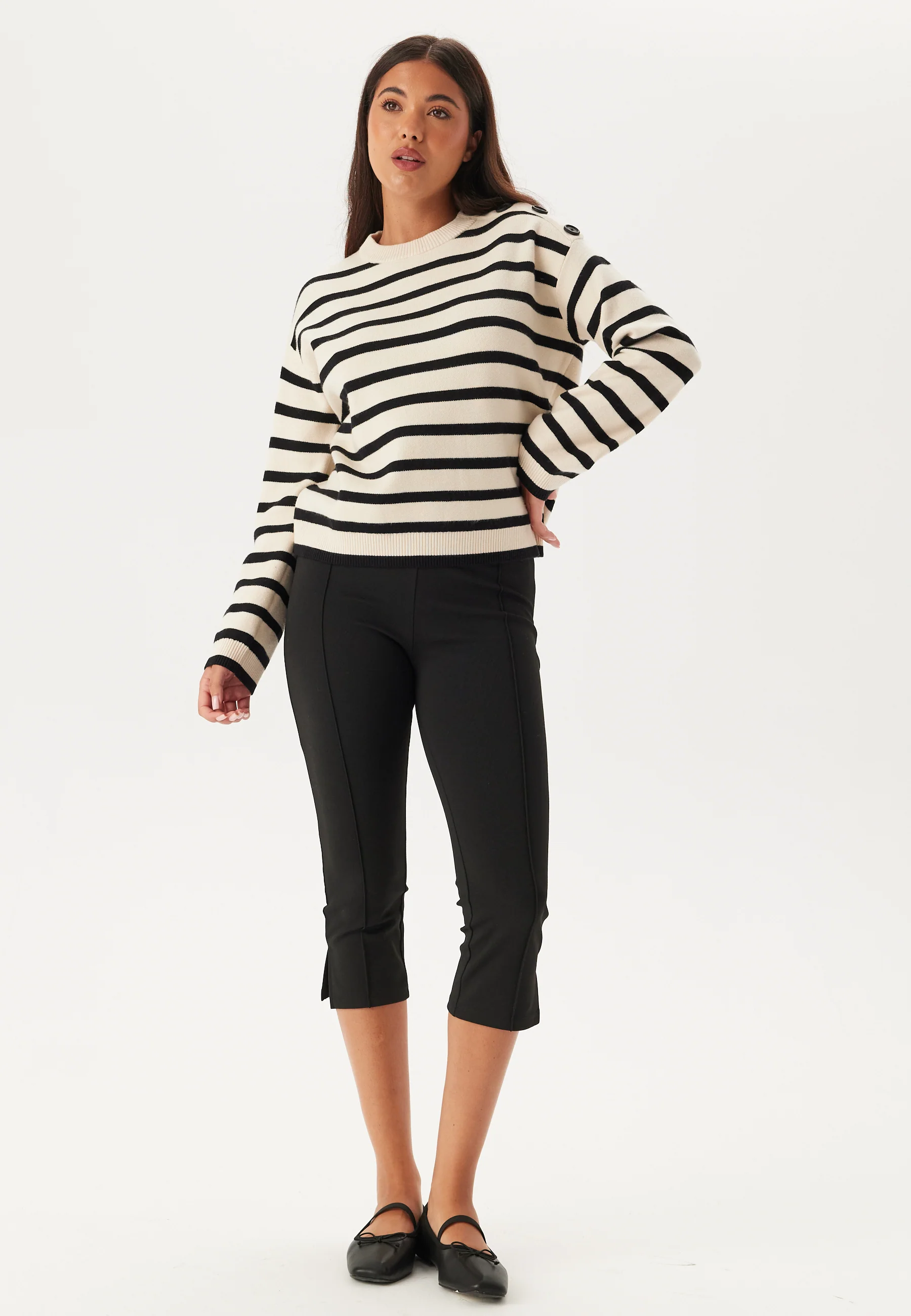 Vmsaba Ls O-neck Button Pullov - Image 3