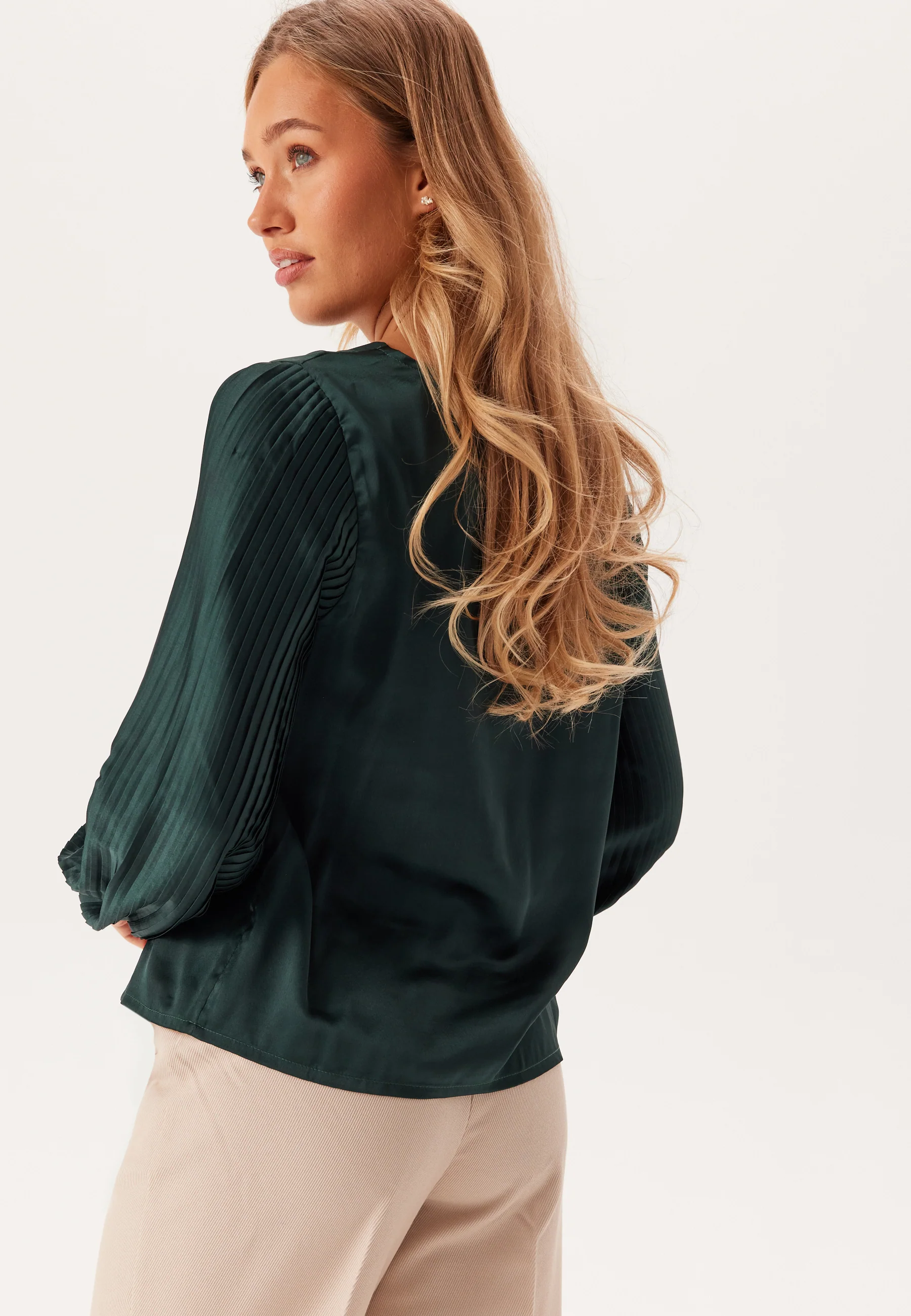 Vmtara L/S V-NECK TOP V-NECK T - Image 2