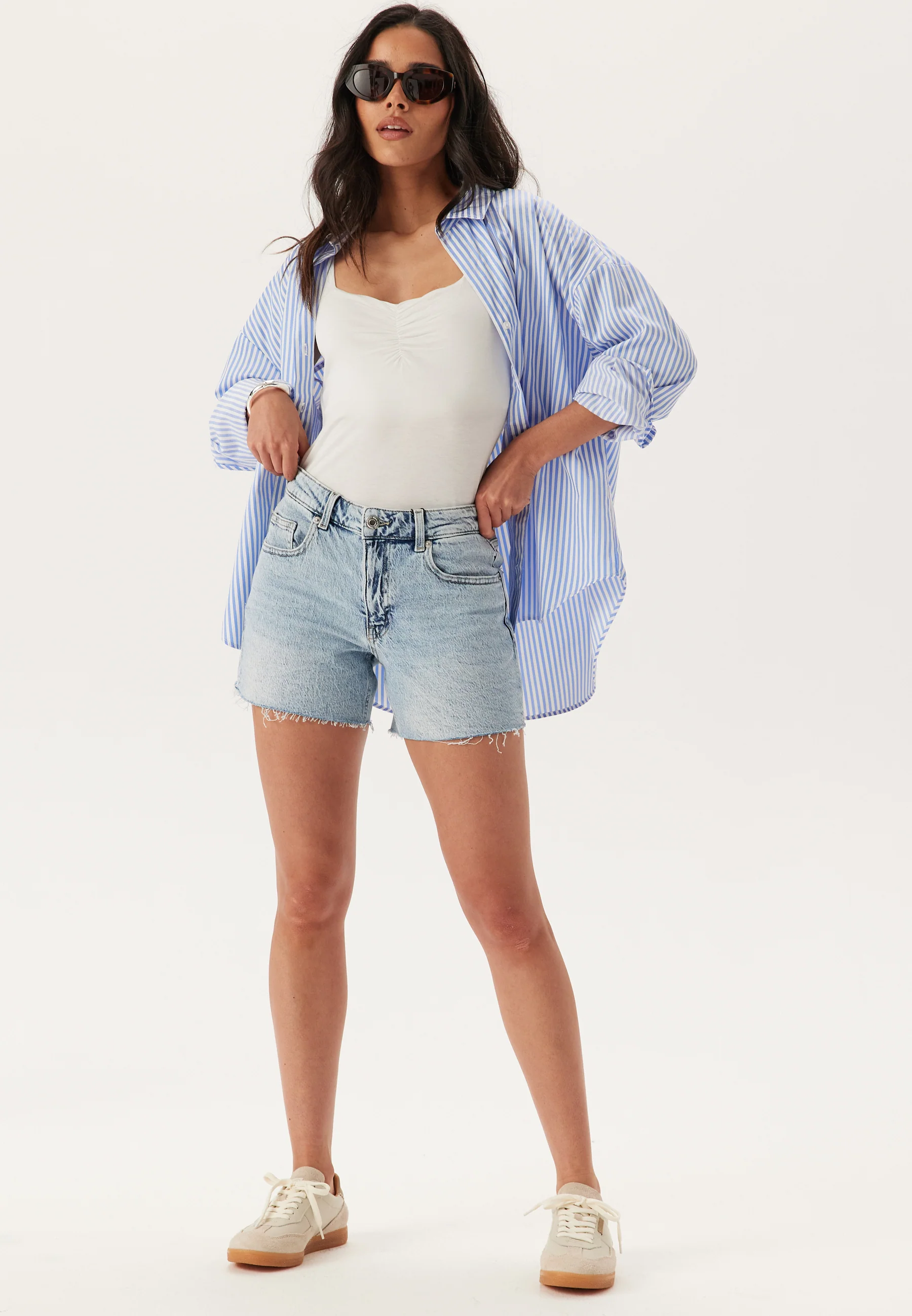 Vmtess mid rise short denim shorts - Image 3