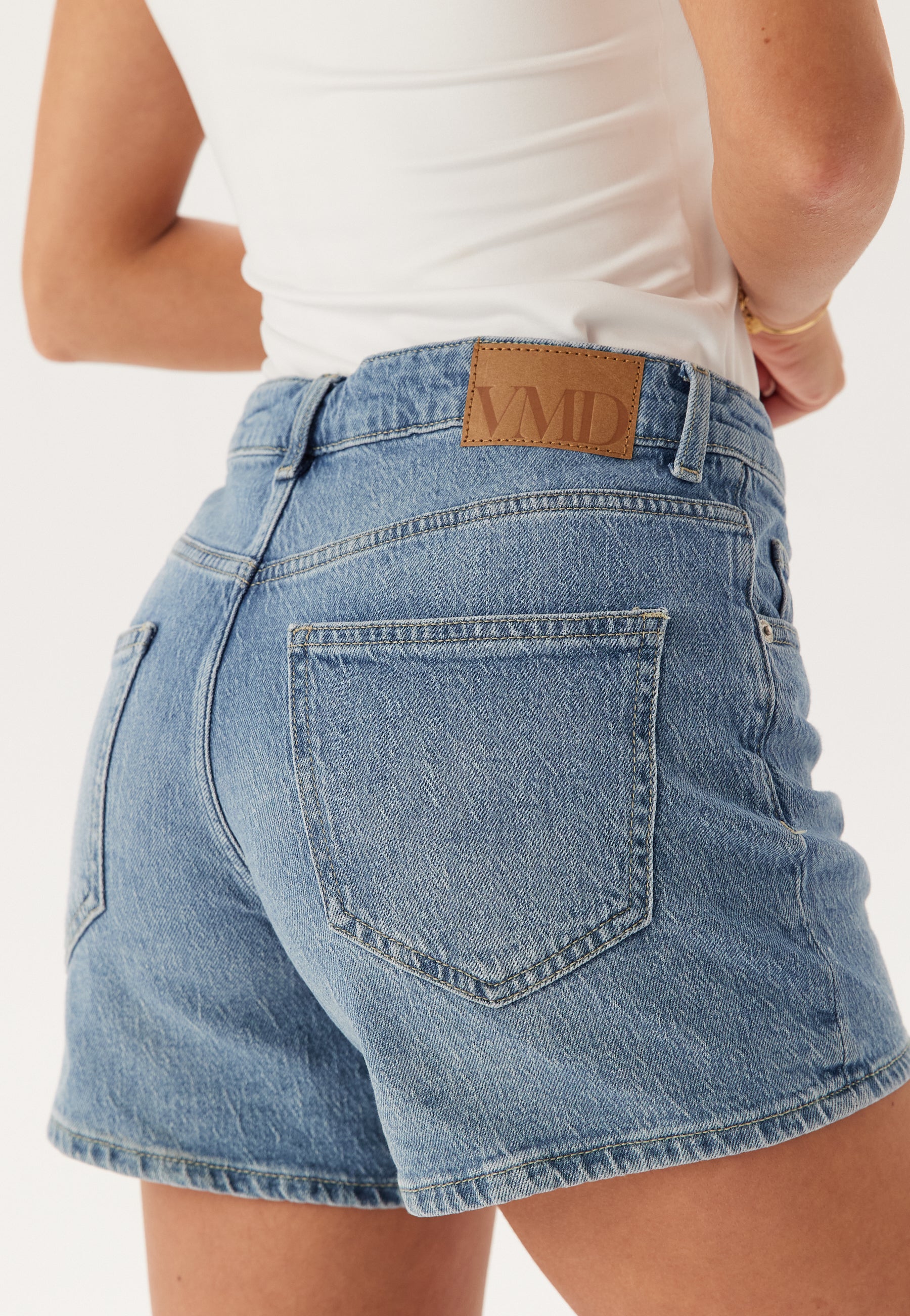 Vmtess mid rise short denim shorts - Image 5