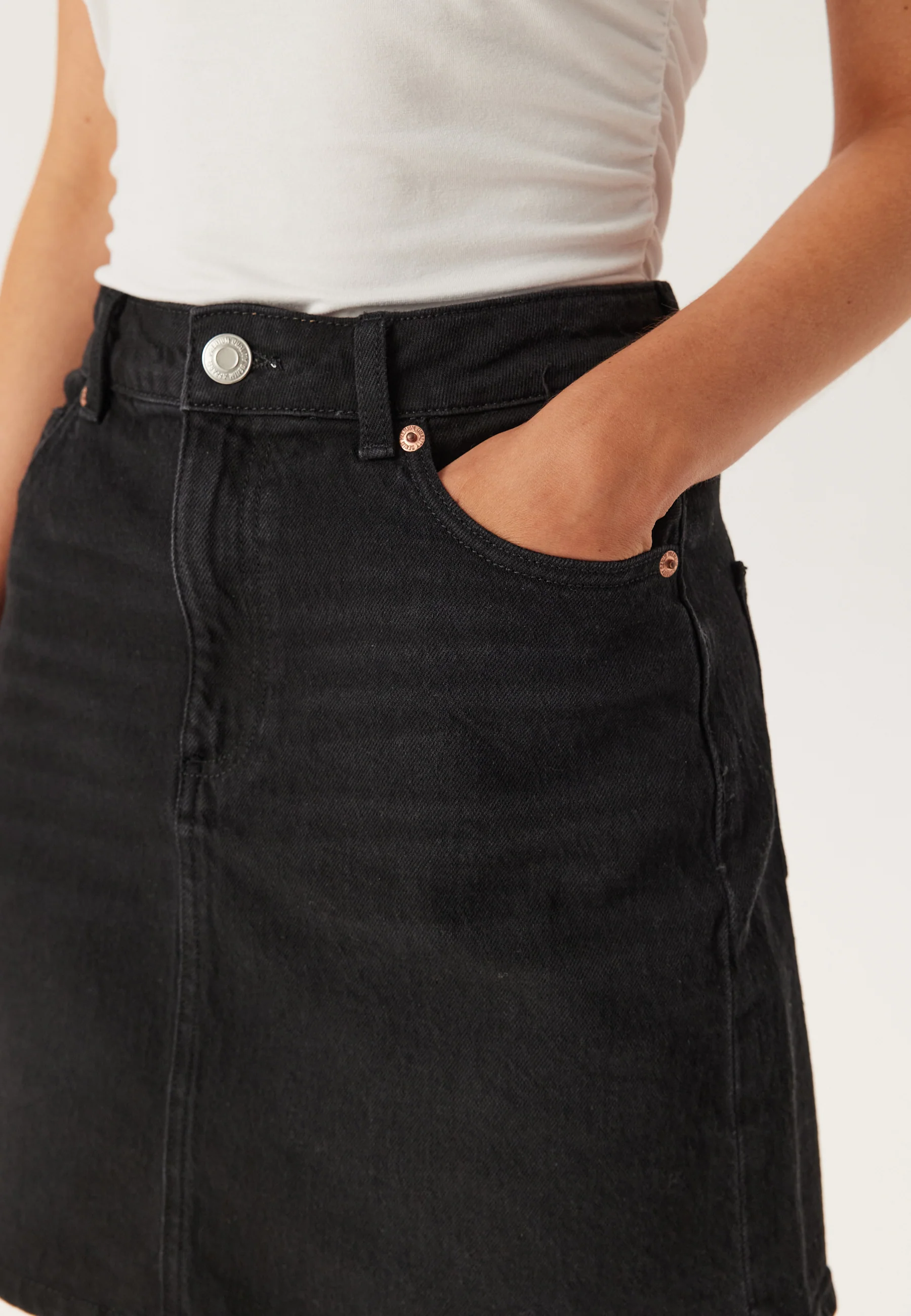 Vmtessa High Rise short denim skirt - Image 5