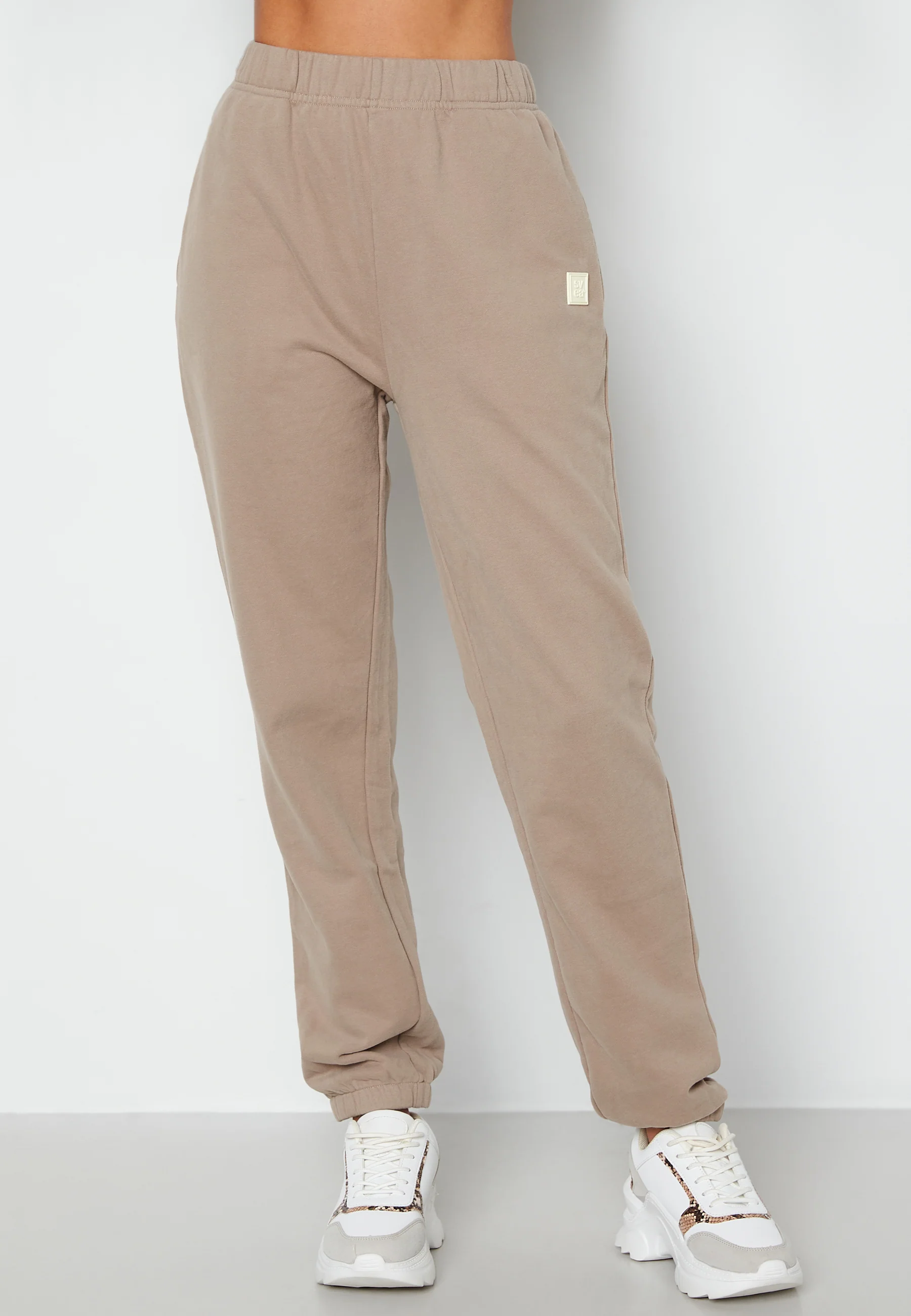 W. Toxic Sweat Pants - Image 2