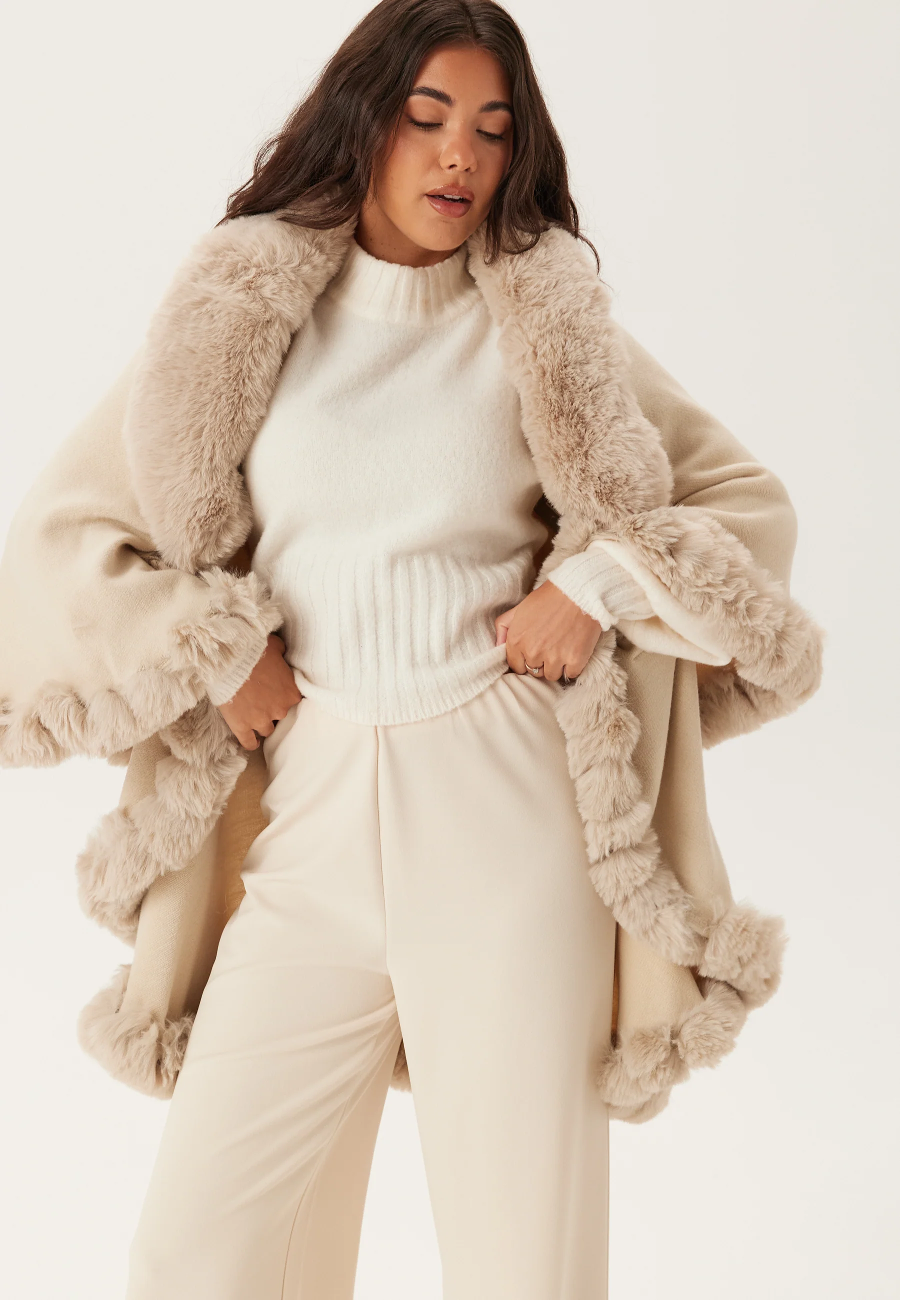 Wednesday Cape - Image 2