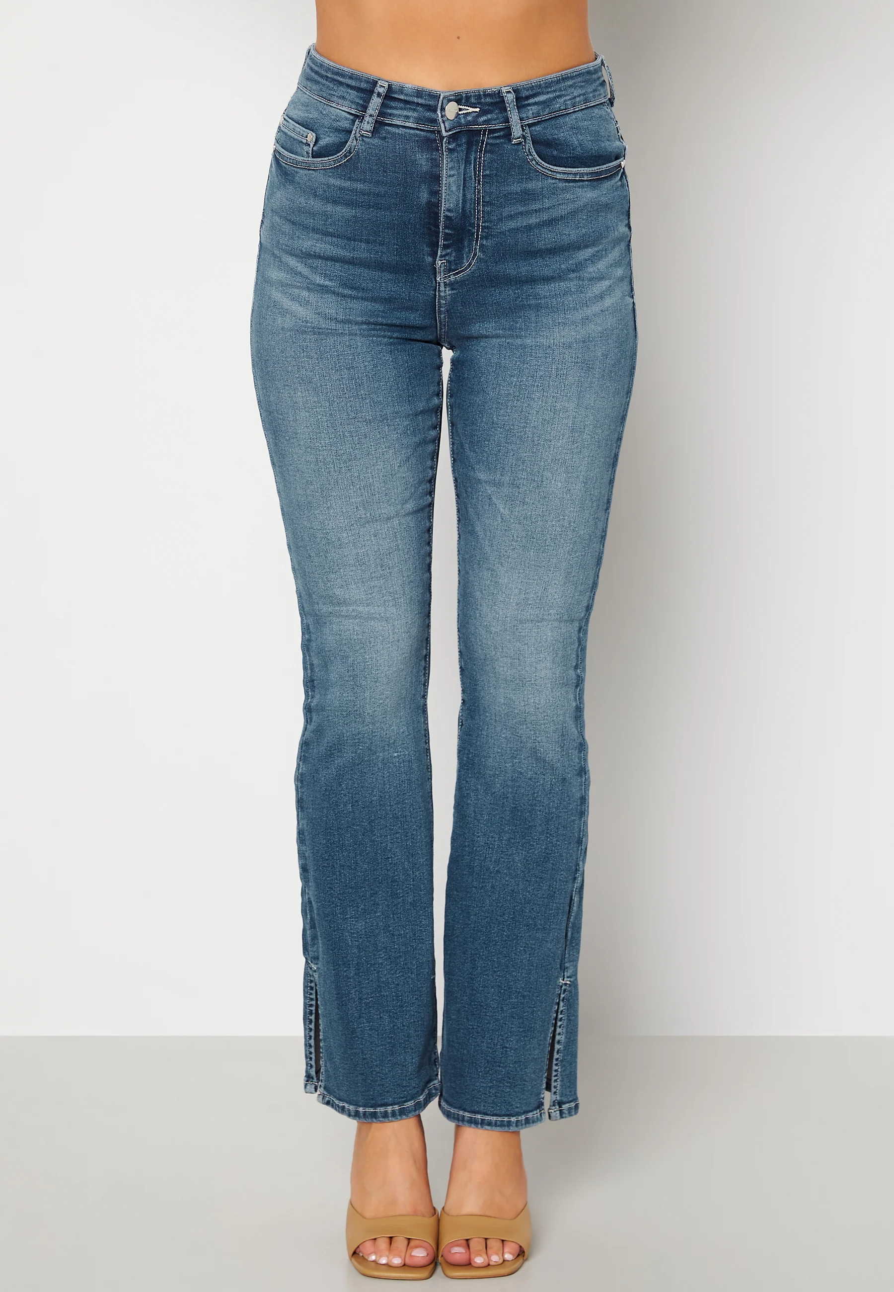 Wendy side slit jeans - Image 3