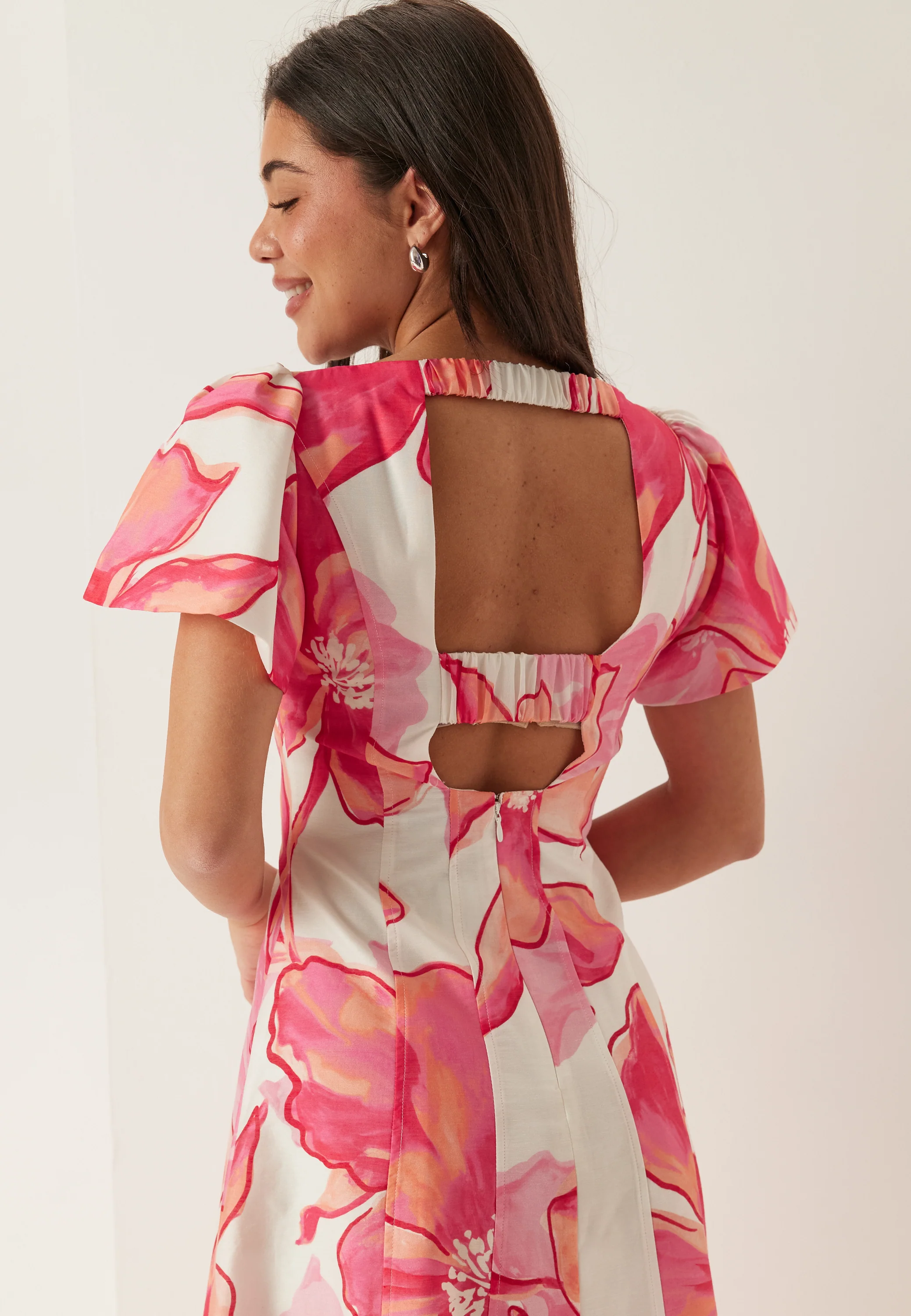 Wilda Flutter Sleeve Dress - Image 4