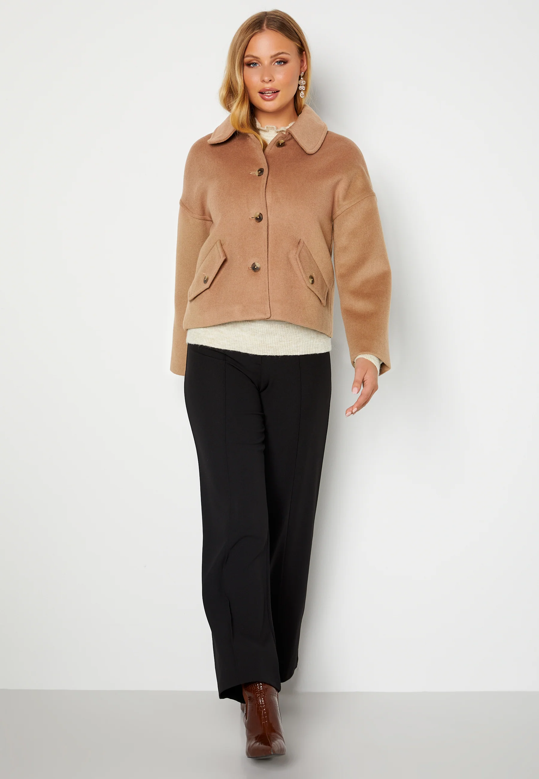 Wool Blend Cropped Jacket - Image 3