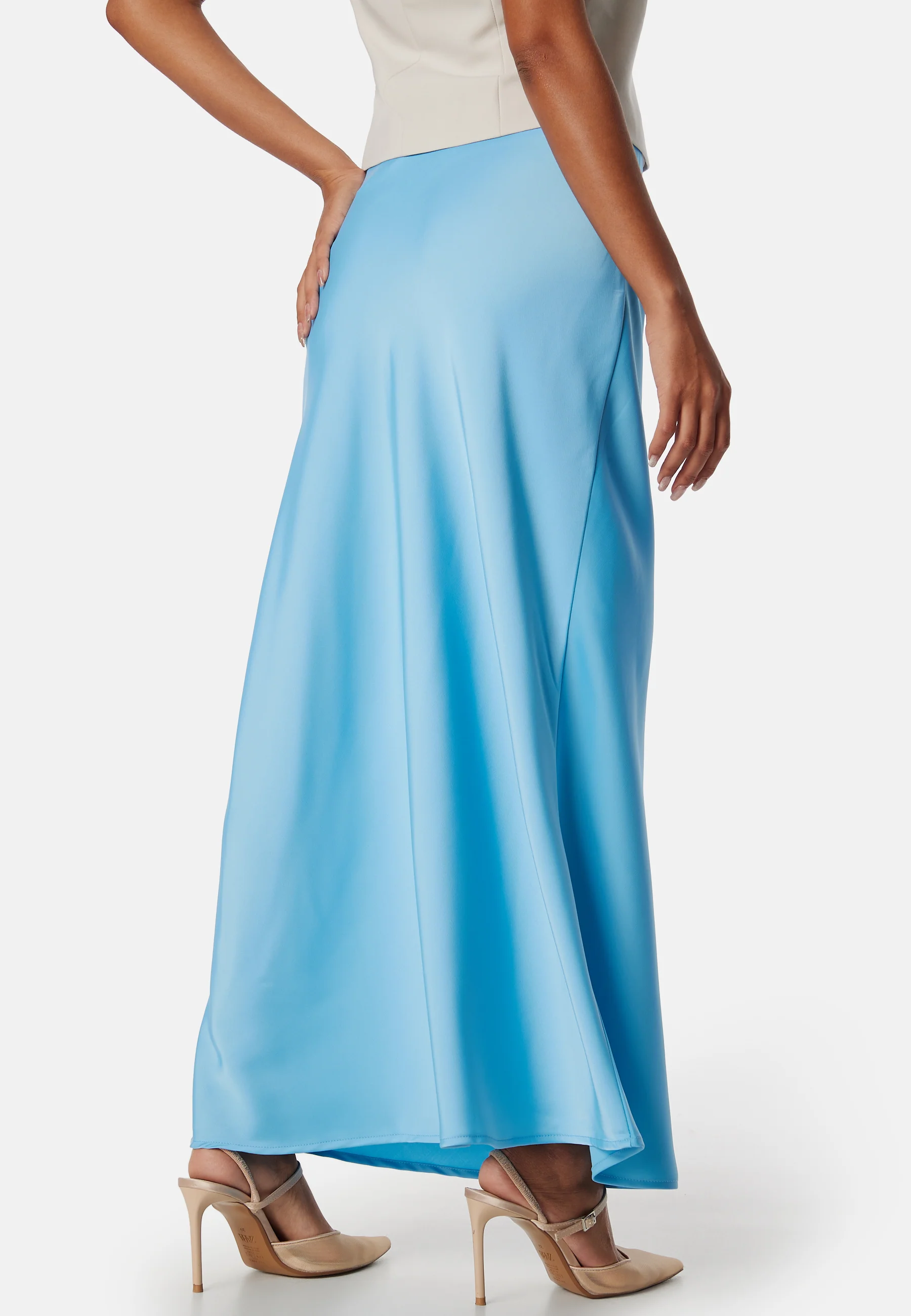 Yasdottea HW Maxi Skirt - Image 3