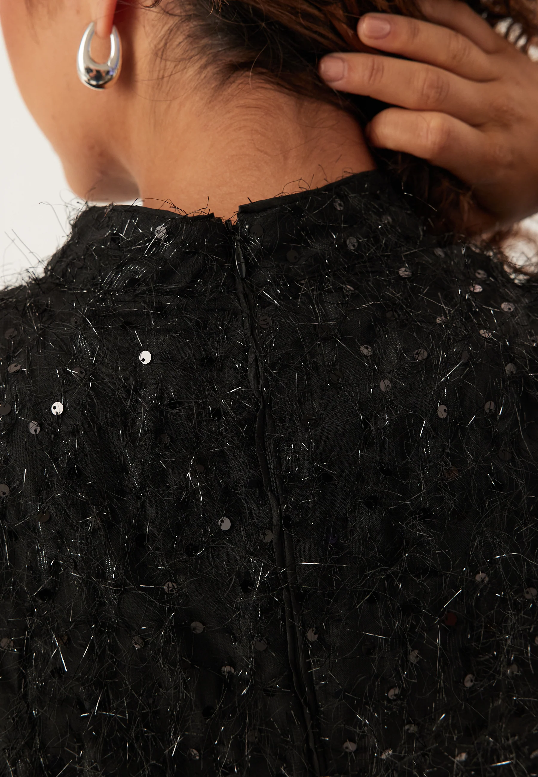 Yasilza 2/4 SEQUIN DRESS - Image 6