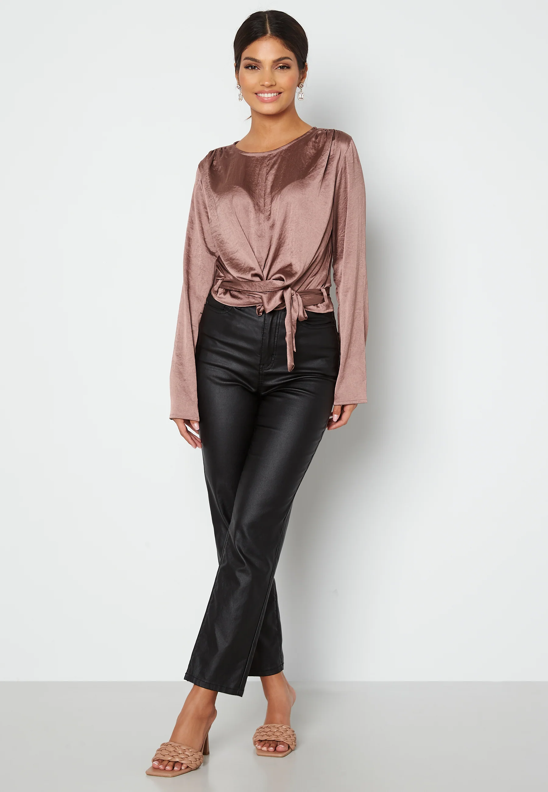 Yasmin short tie blouse - Image 2