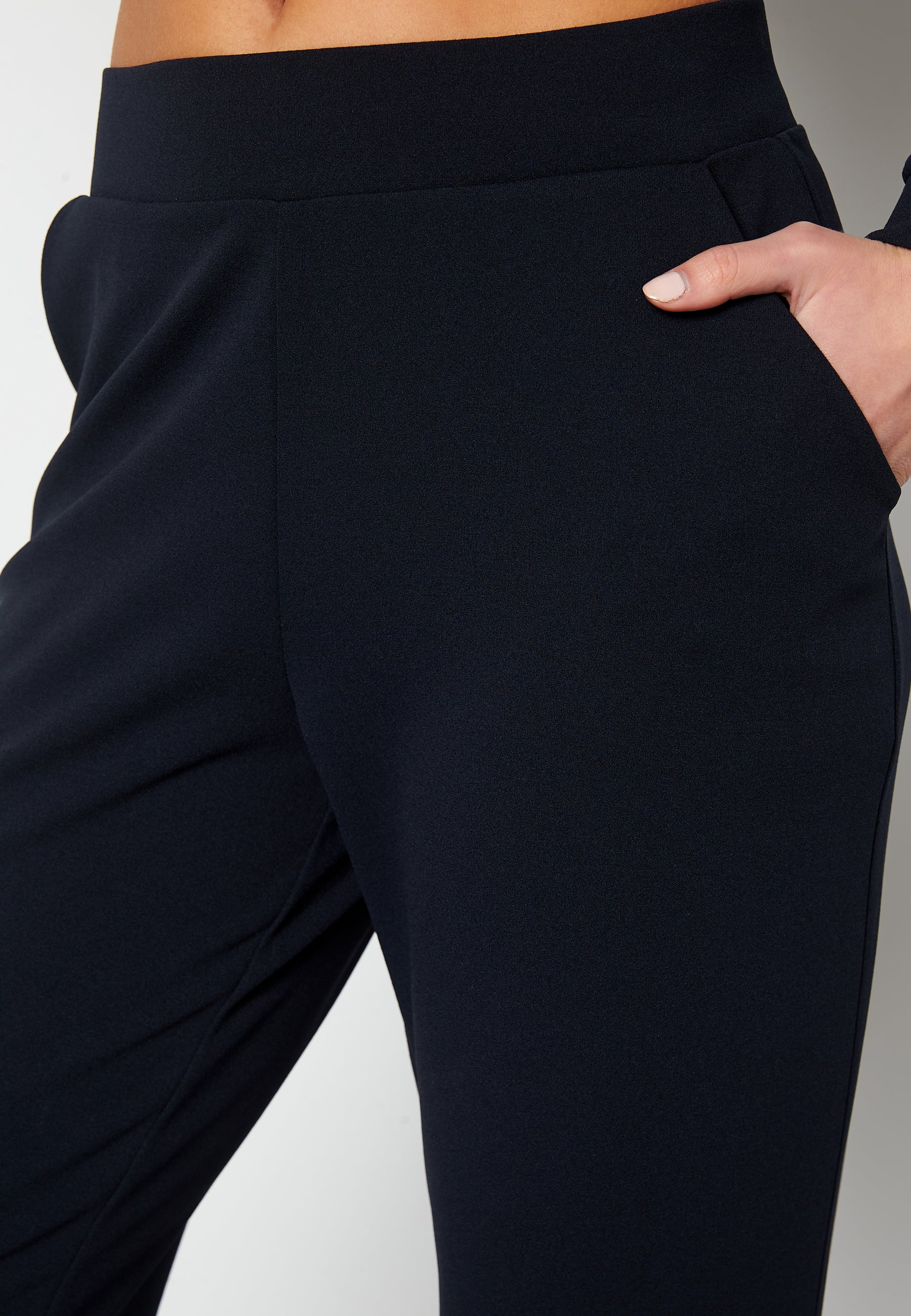 Yasmina soft suit pants - Image 4
