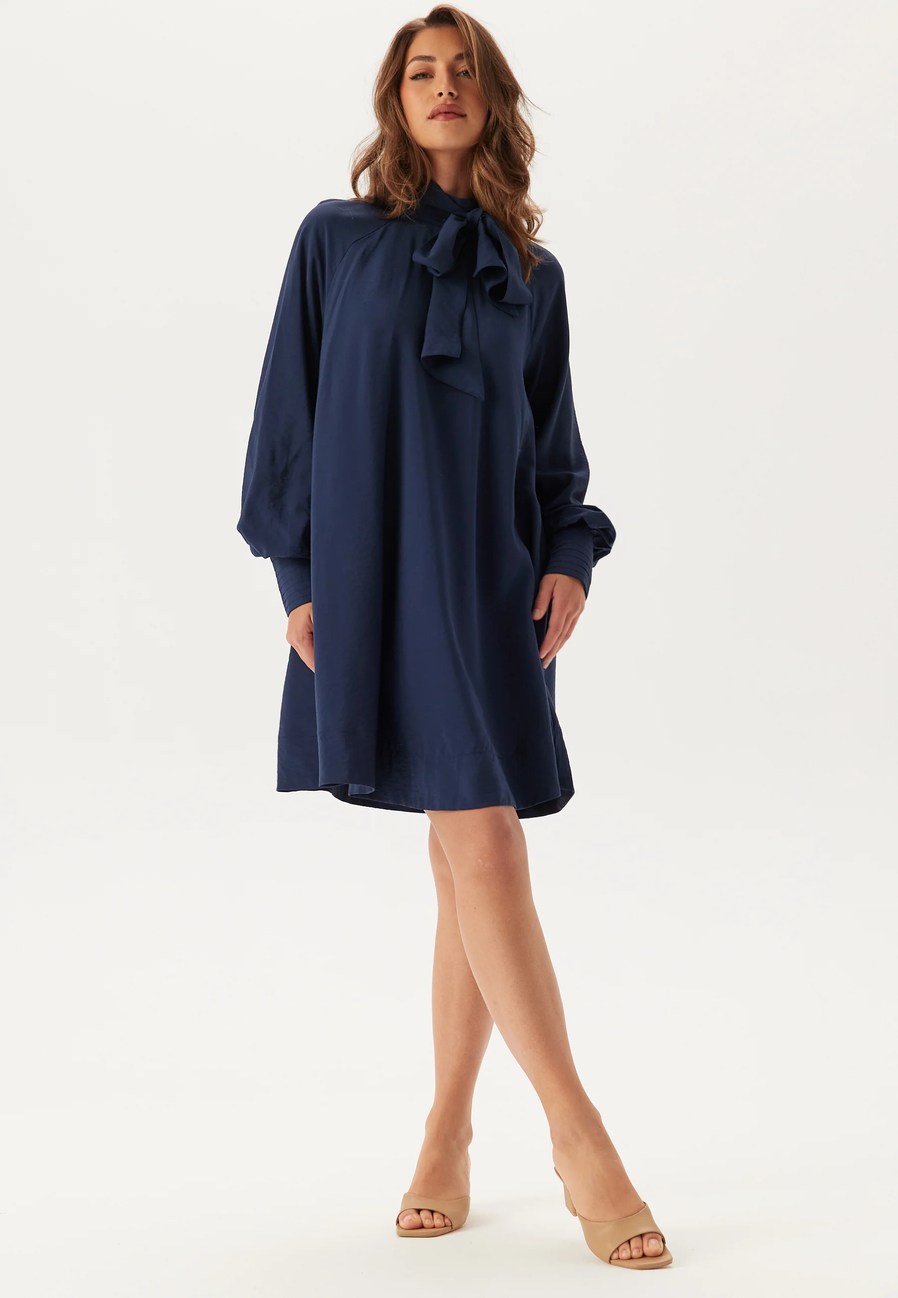 Yasnira Ls Dress - Image 3
