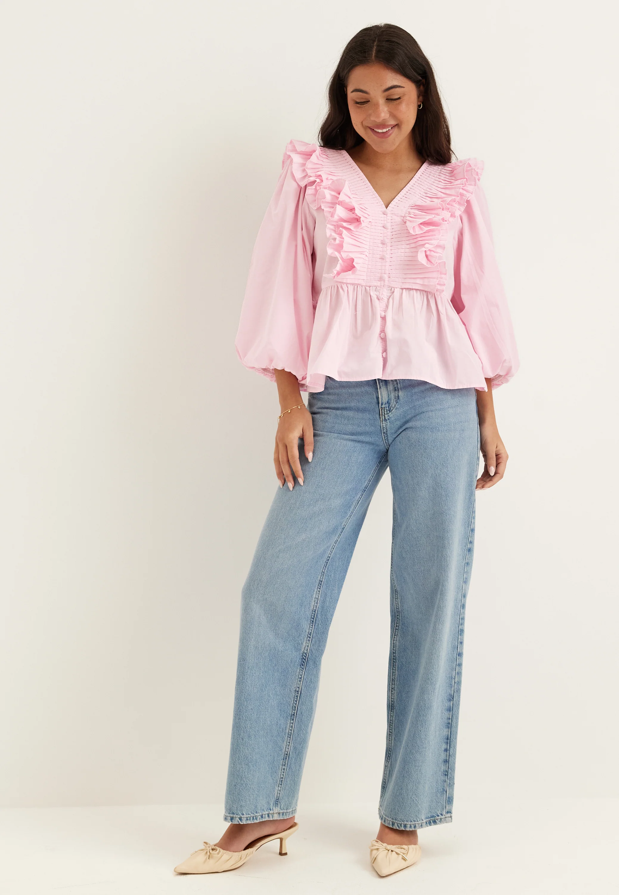 Yasruna 3/4 RUFFLE TOP - Image 5