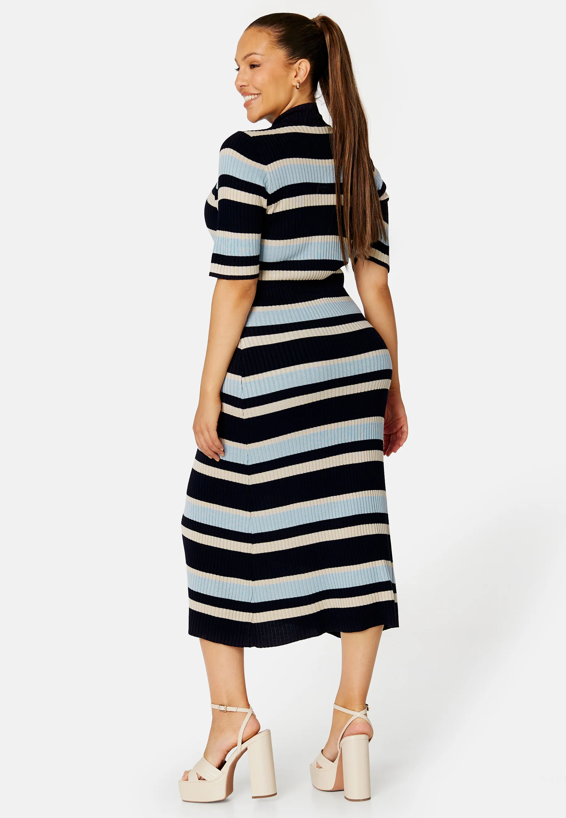 Zelina knitted dress - Image 4