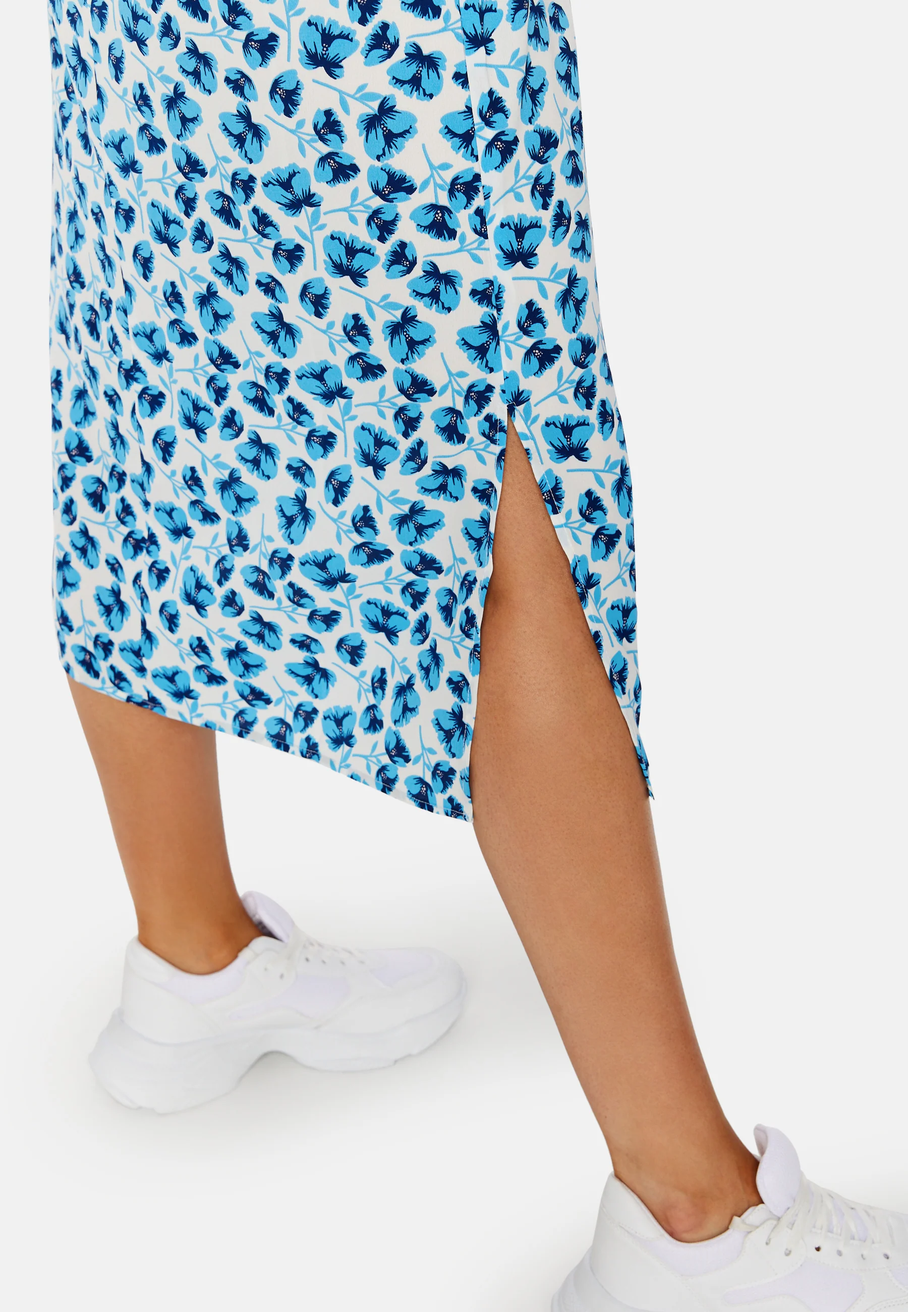 Zoe Flower 3/4 Puff Calf Dress - Image 3