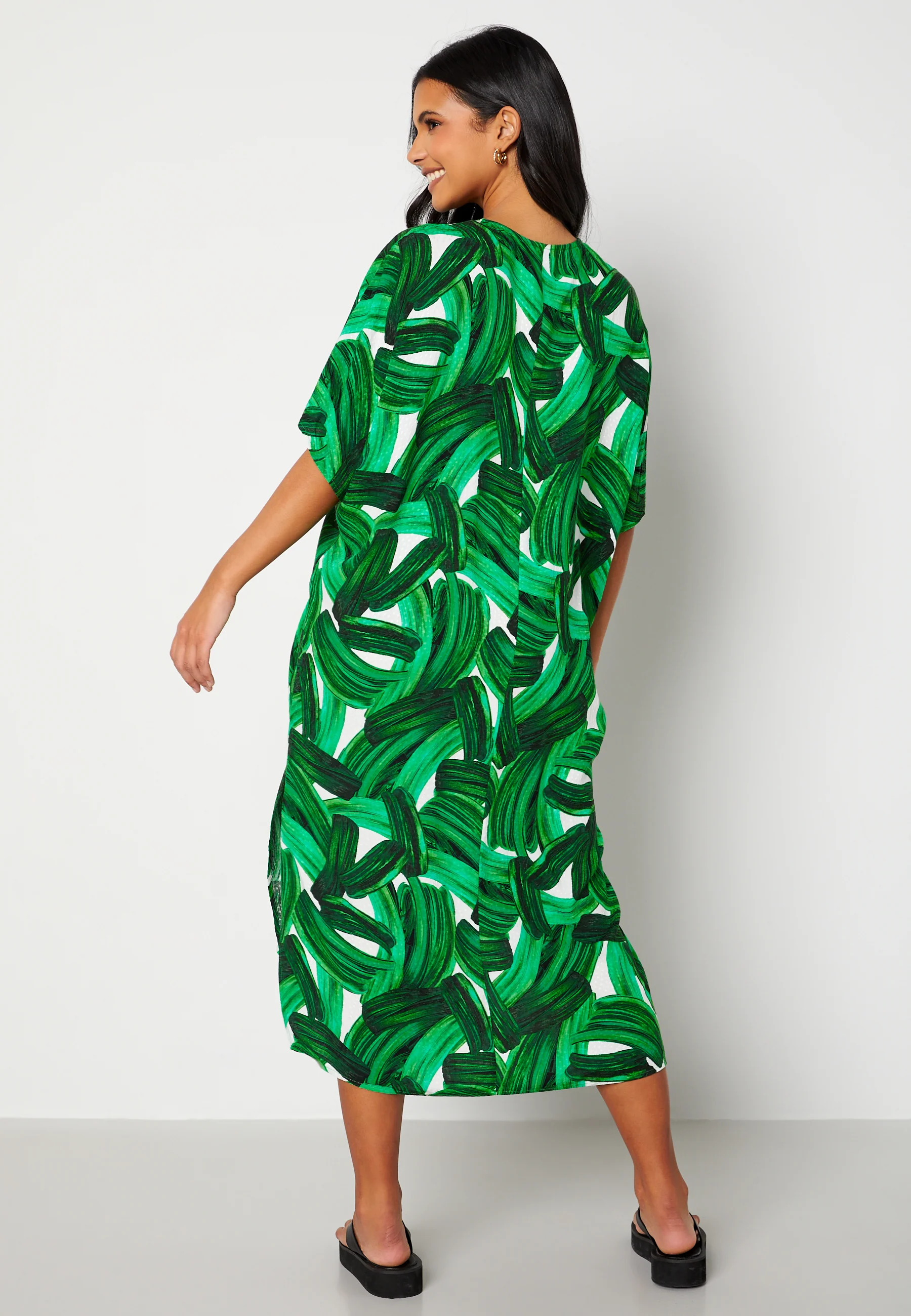 Zugina 2/4 Sleeve Midi Caftan - Image 2